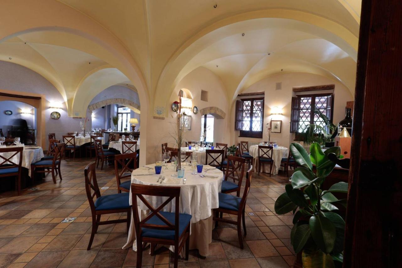 Hotel Corte Dei Tini Teramo Kültér fotó