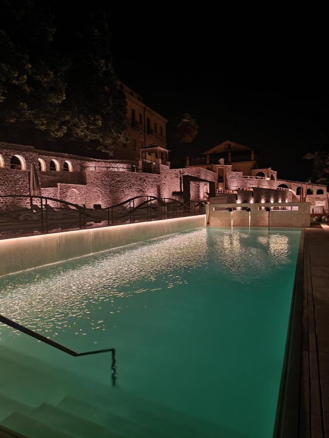 Hotel Corte Dei Tini Teramo Kültér fotó