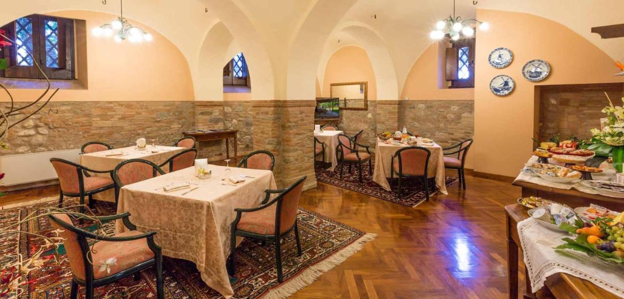 Hotel Corte Dei Tini Teramo Kültér fotó