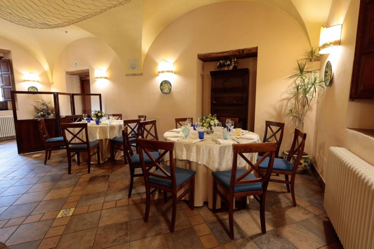 Hotel Corte Dei Tini Teramo Kültér fotó