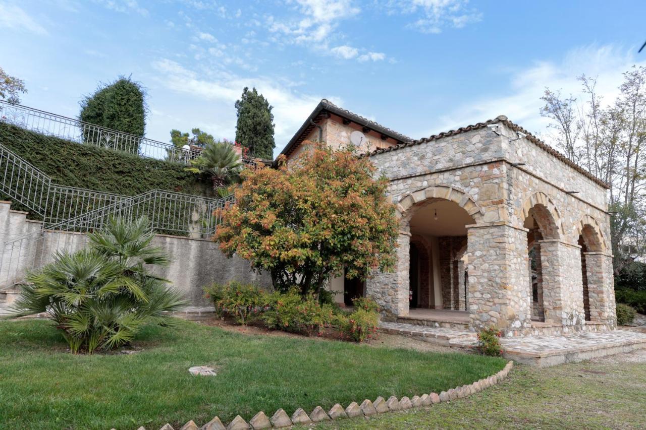 Hotel Corte Dei Tini Teramo Kültér fotó