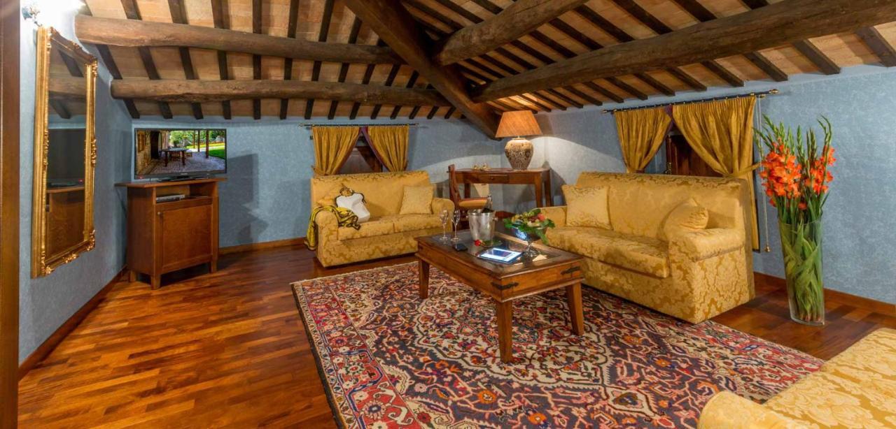 Hotel Corte Dei Tini Teramo Kültér fotó